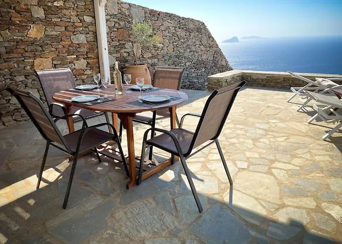 Cosy With Infinity Pool And Amazing View Casa de Férias *