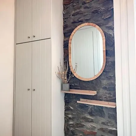 Cosy With Infinity Pool And Amazing View Kithnos