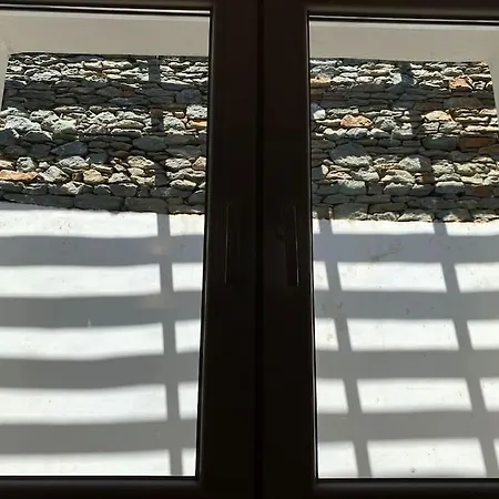 Cosy With Infinity Pool And Amazing View Kithnos